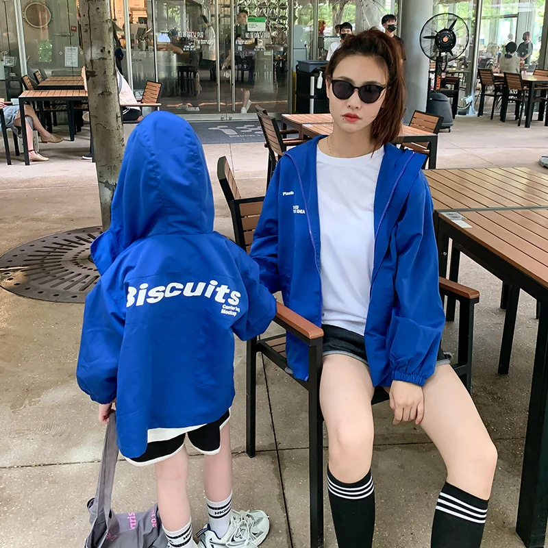 

Mom And Daughter Jacket Mommy Son Matching Coat Baby Boys Girls Zip Up Outerwear Fashion Korean Parent-Child Pair Look Clothes