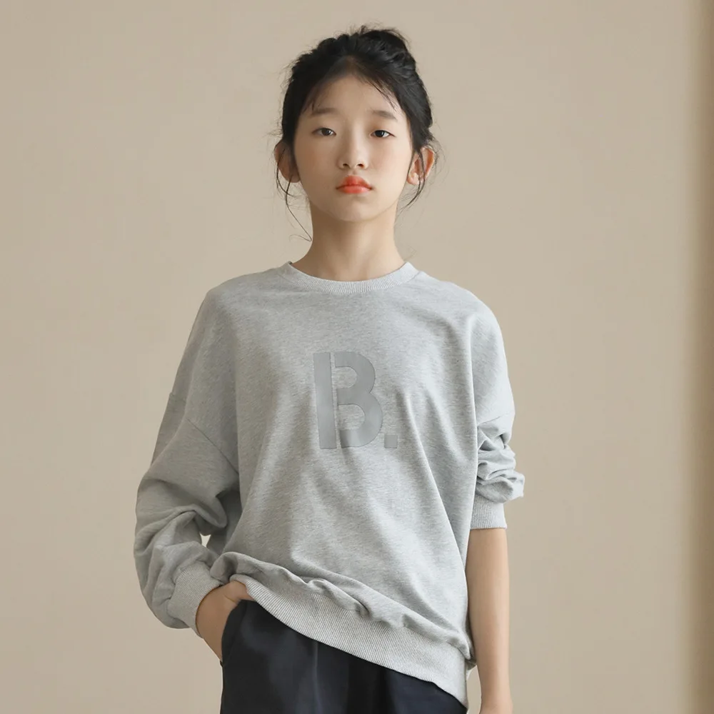 

Свитер для девочек с буквенным принтом и открытыми плечами; Коллекция 2023 года; Сезон весна-осень; Простой детский хлопковый топ; Пуловер; Оде...