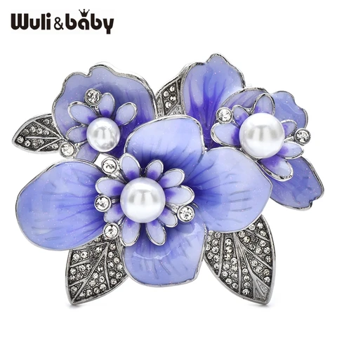 Броши Wuli&baby с жемчугом и сиреневым цветком