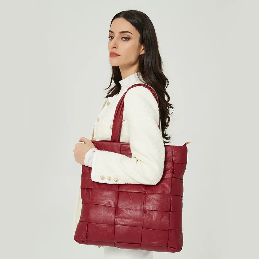 Solid Color Women's Handbag 2023 New Fashion Woven Soft Leather Tote Bag Retro Single Shoulder Bag Ladies Purses And Handbags Gg