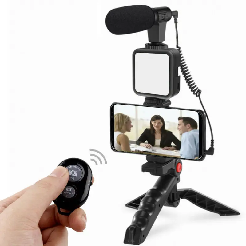 

KIT01 Smartphone Vlog LED Video Light Kit With Tripod Stand Microphone Cold Shoe Phone Clamp Phone Holder Remote for Shooting