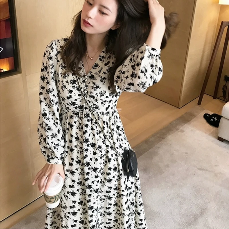 

Spring Autumn 2022 New Elegant Retro Chiffon Dress Women's Clothing V-neck Nine points sleeve Floral Dress d1816
