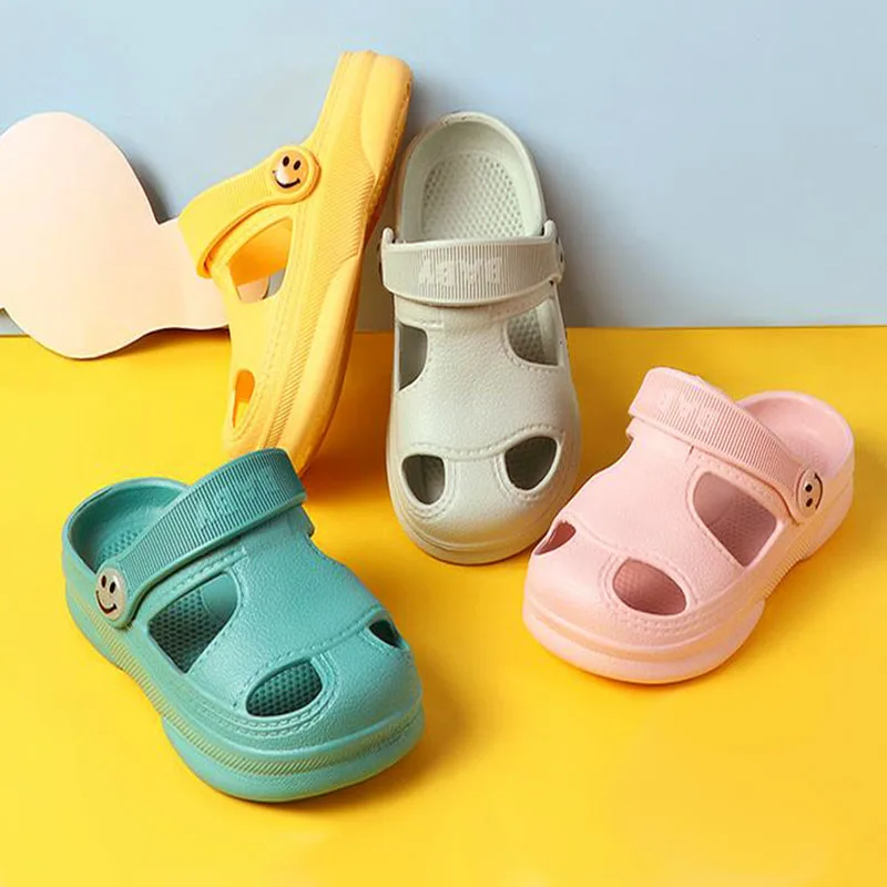 

Baby Shoes 2022 Summer Hole Shoes Non-Slip Soft Floor Toddler Sandals Girls Boys Candy Color Kids Roman Beach Slippers Casual