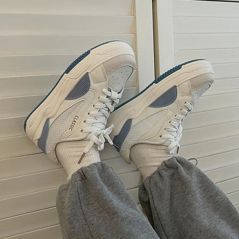 

Женские кроссовки на толстой подошве, маленькие белые кроссовки, новинка весны 2023, спортивная обувь для пожилых людей со всеми видами взрыв...