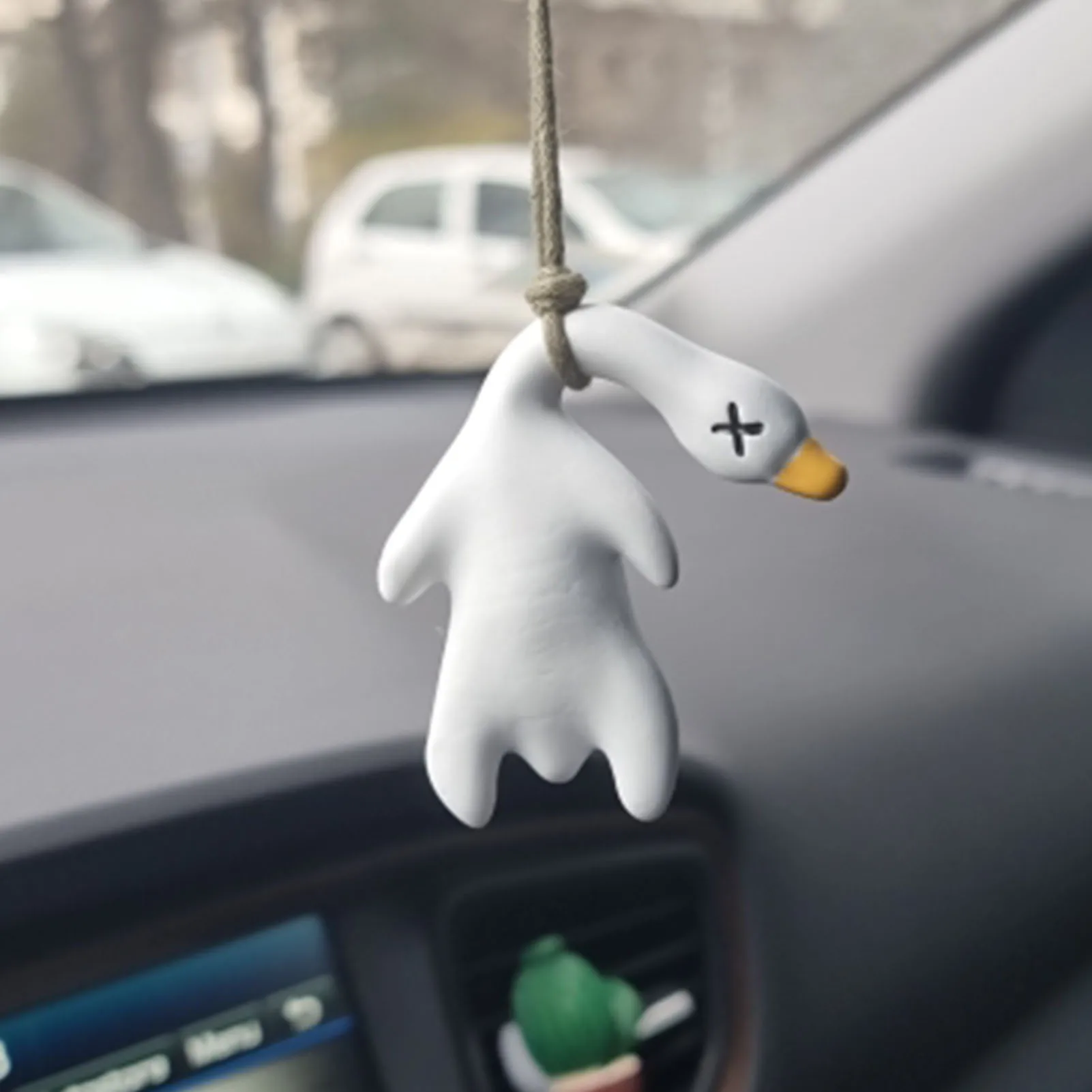 

Полимерная забавная подвеска в виде утки для автомобиля, креативное украшение для зеркала заднего вида, украшение для автомобиля, мультяшн...