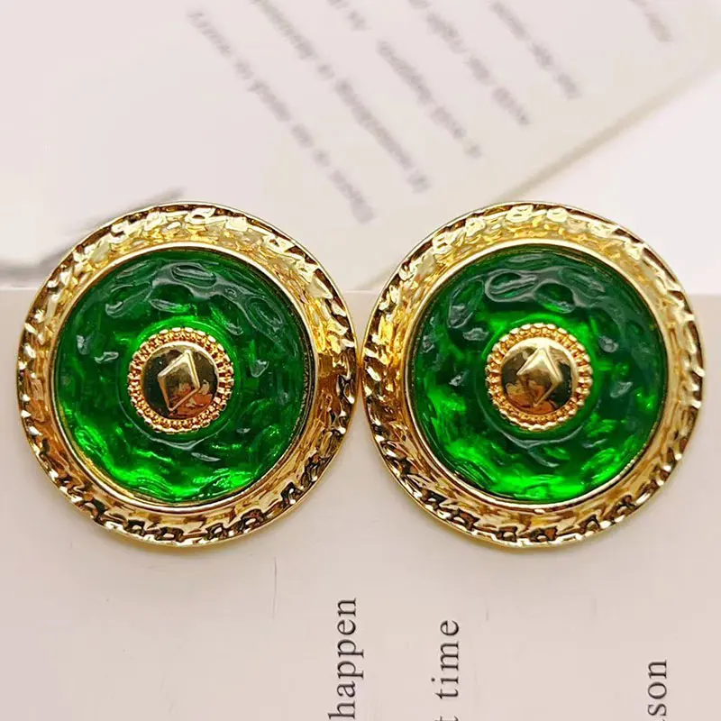 Винтажные элегантные текстурированные серьги-гвоздики из красного желе и