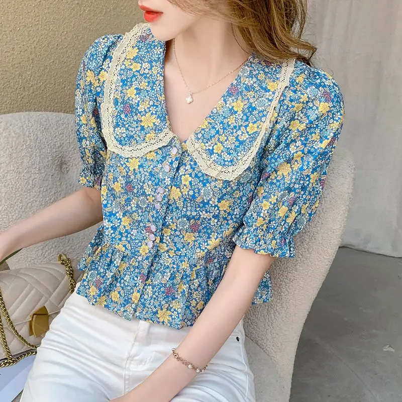

COIGARSAM Shirt Womens Tops Summer 2022 Short Sleeve Lace Floral Print Puff Sleeve Peter Pan Collar Women Shirts Dropshipping