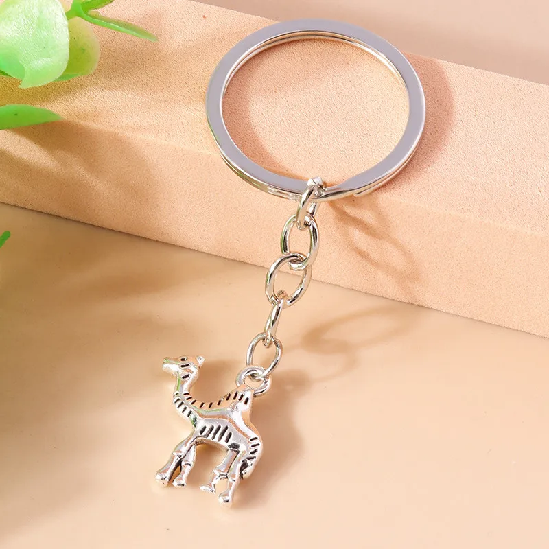 

Metal Animal Keychain Hot Desert Camel Keyring for Women Men Party Jewelry Gifts Car Key Holders Handbag Pendant Handmade Craft