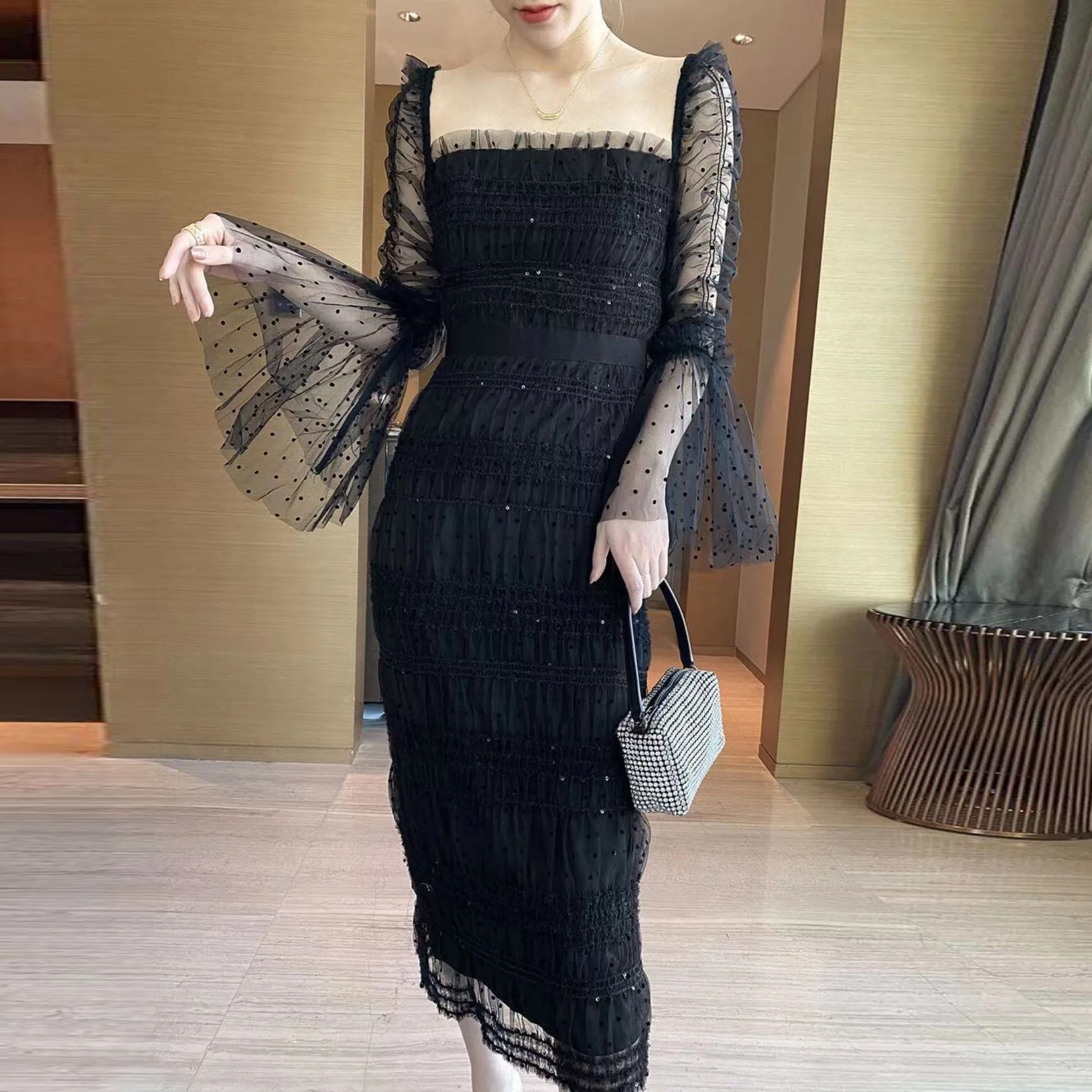 

SuperAen 2023 Новое поступление летнее женское черное Сетчатое платье с блестками и квадратным воротником облегающее платье длинное платье