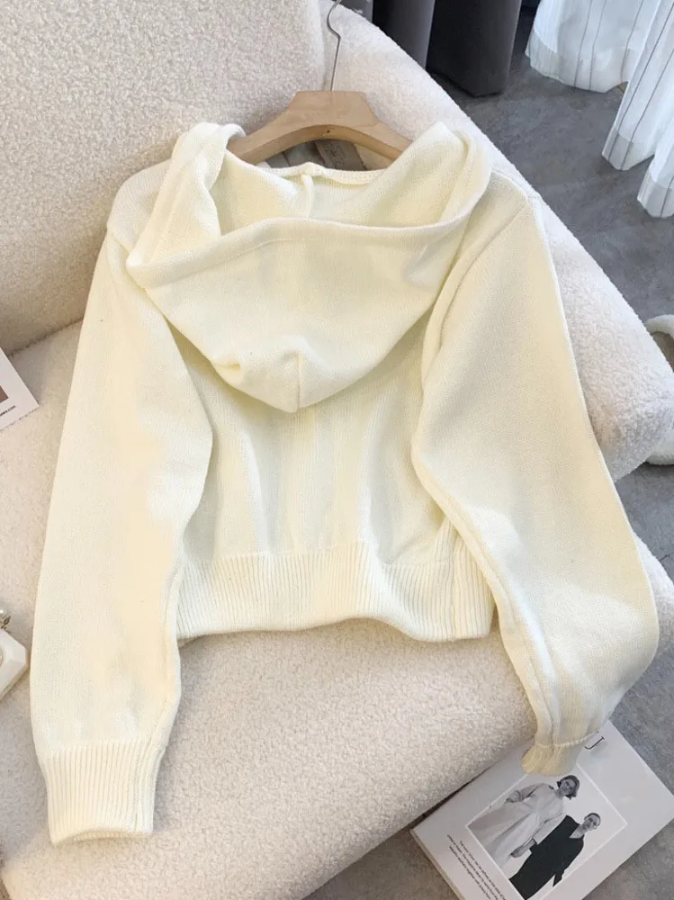 

Women's Sweater 2023 Autumn Winter New Women's College Style Letter Jacquard Short Hooded Knitted Cardigan Coat Sweater Women