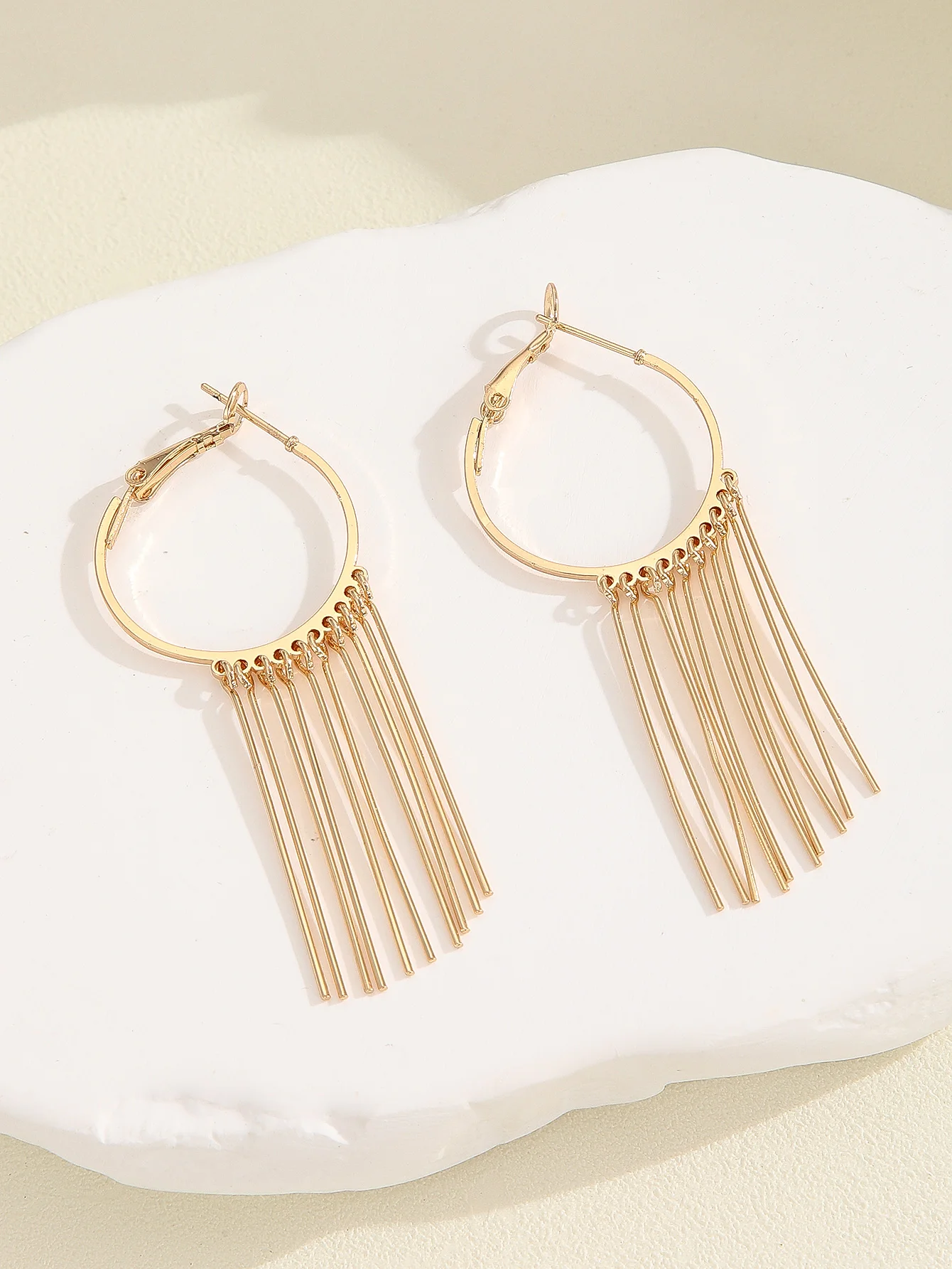 Минималистичные серьги с кисточками и линией для женщин девушек Позолоченные