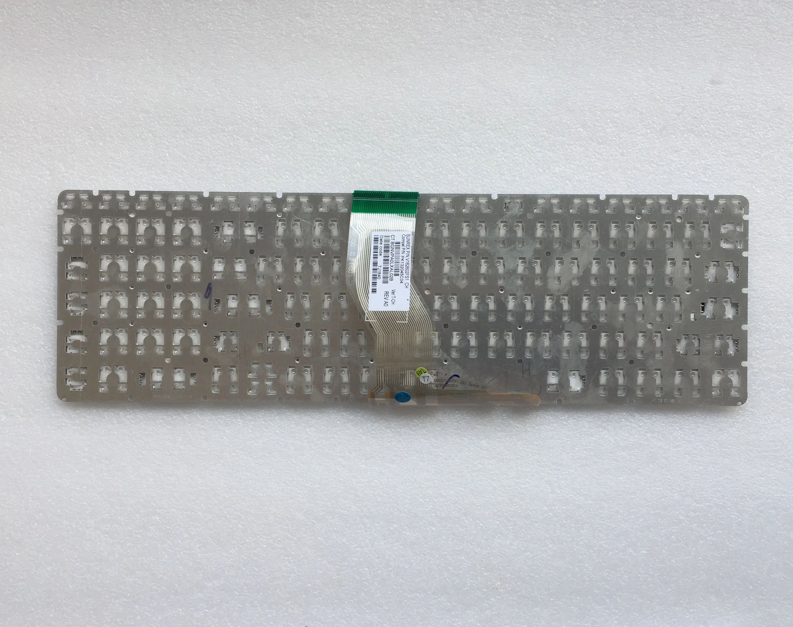 Оригинальная новая Тайваньская Клавиатура для ноутбука HP 15-BS белая PK132045C04