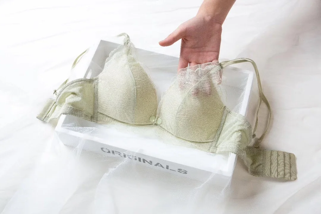 

Beautiful back breast-feeding a large bra on behalf of hair, pregnant women's underwear, support and gather anti sagging