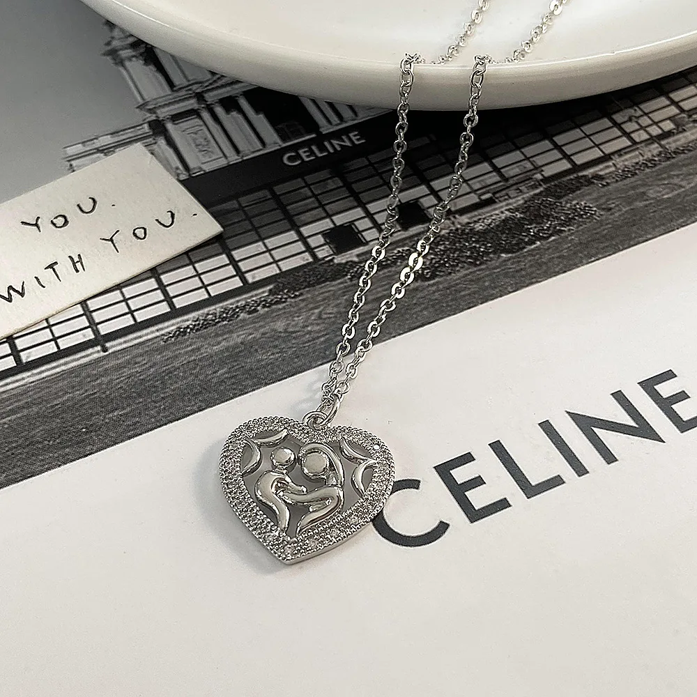 

2023 New Mother's Day necklace fashion copper zircon flower love heart necklace heart shape mother and son hug pendant Original