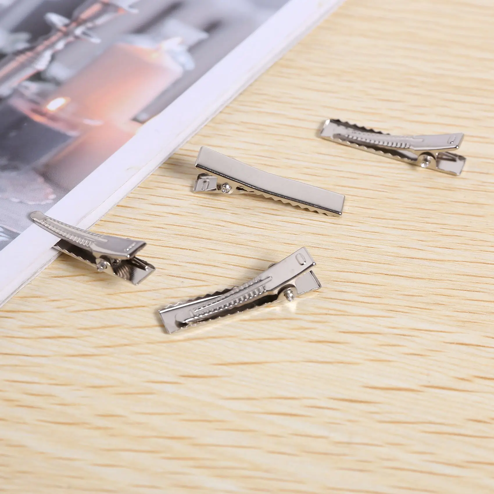 

50pcs Mini Crocodile Clips for Hair DIY - Silver