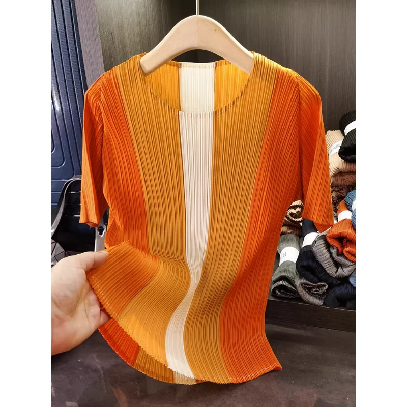 

Summer New 2023 Fashion Colorful Stripes Round Neck Ruffle Tops Commuting Hundred T-shirt Female Miyake Temperament Clothing