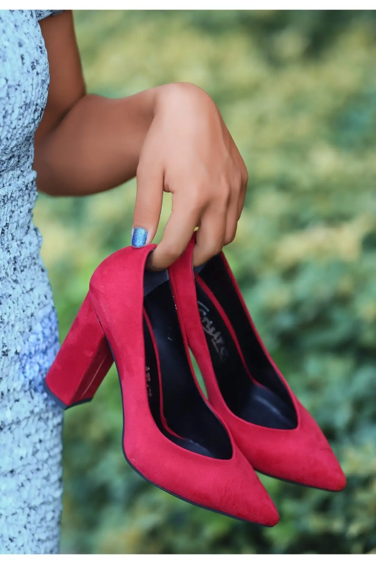 

Новые модные женские туфли на вулканизированной подошве, красные замшевые туфли на каблуке