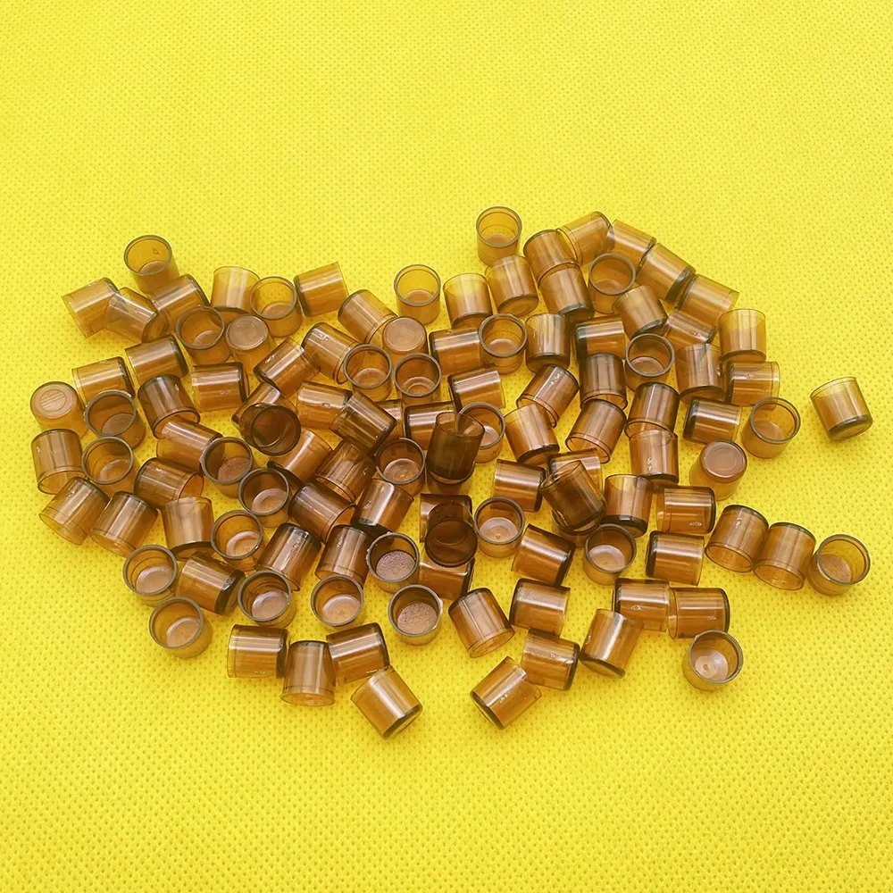 

Коричневые чашки-клетки для разведения маток Pledge Agro 120 шт.