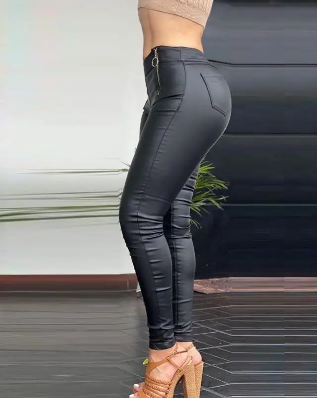 Рисунок 2 - Женские брюки из ПУ кожи