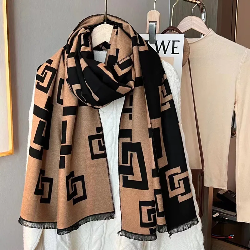 

2023 New Winter Scarf Women Luxury Brand Classic Lattice Pashmina Scarf Soft Foulard Female Cashmere Scarves Shawl Shawls Wraps