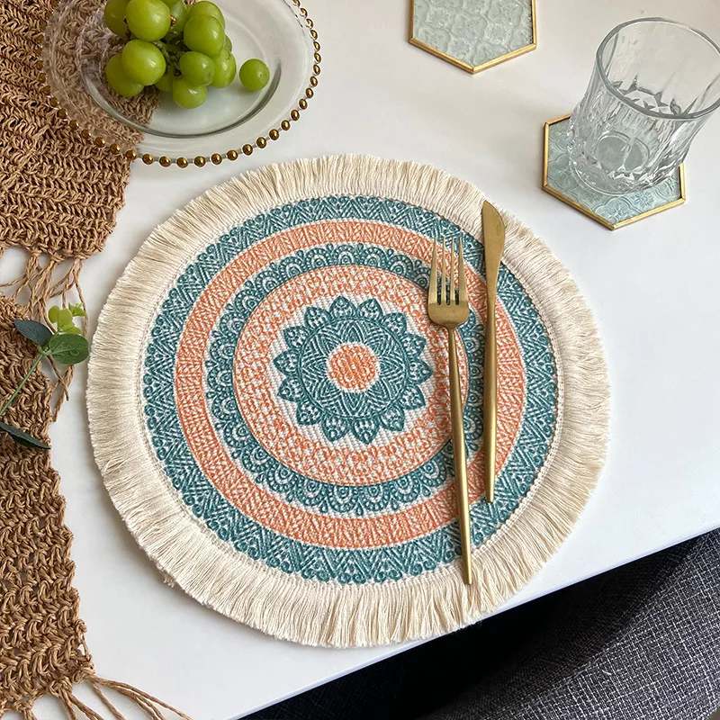 

33cm Boho Woven Cotton Placemat Mandala Round Placemats Bohemian Cotton Tassel Pad Dining Table Heat Insulation Christmas Decor