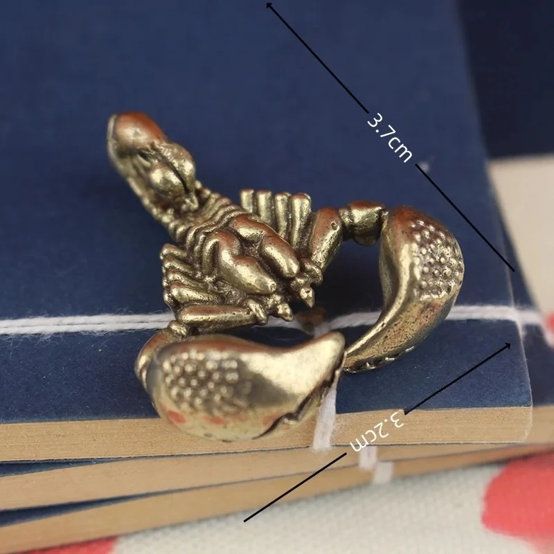 

Латунные статуэтки скорпионов