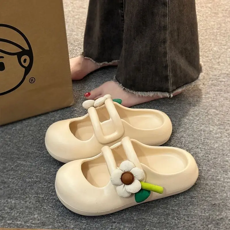 

New Summer Women Thick Slippers Sole Beach Slides Bathroom Anti-Slip Soft Sandals Fashion Ladies Cloud Shoes