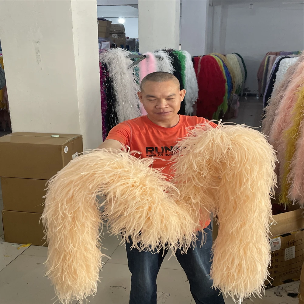 

Customized Ostrich feathers boa 10/15Ply Fluffy Ostrich plumas Scarf for Wedding Party Dress Sewing Decoration Trims Dyed 2Meter