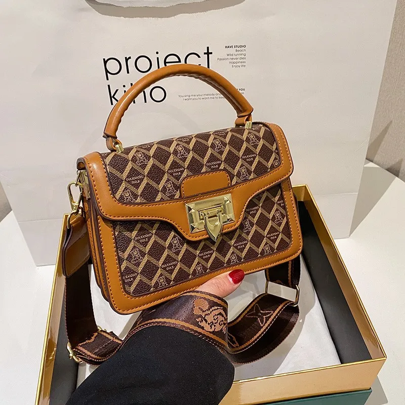 

2023 женская сумка из искусственной кожи, повседневные сумки через плечо с принтом для женщин, женская роскошная дизайнерская сумка-тоут, жен...