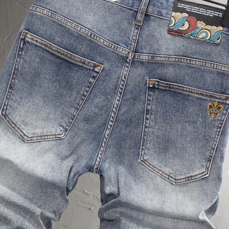 Summer Fashion Men Jeans Retro Washed Blue Embroidery Designer Elastic Casual Short Jeans Homme Vintage Cotton Denim Shorts Men