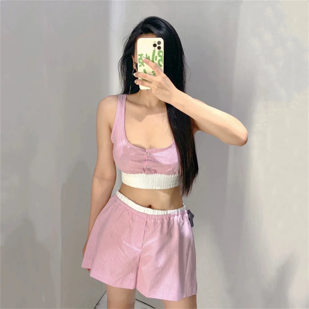

2023 summer women's new pink striped printed short suspenders 7872273+ high waist stitching elastic shorts 7878273