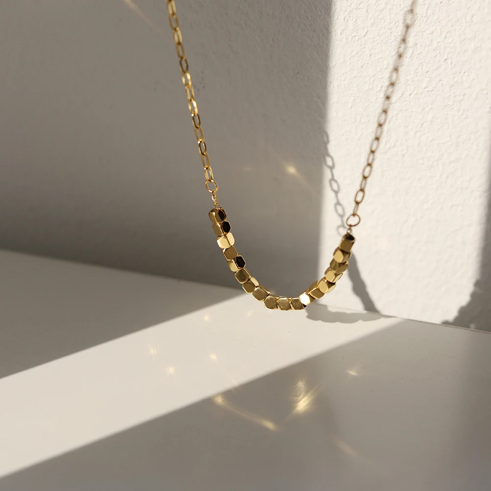 

2022 Popular Jewelry Flashing Square 316 Stainless Steel Necklace Lucky Geometric Necklace Collarbone Chain Necklace For Women