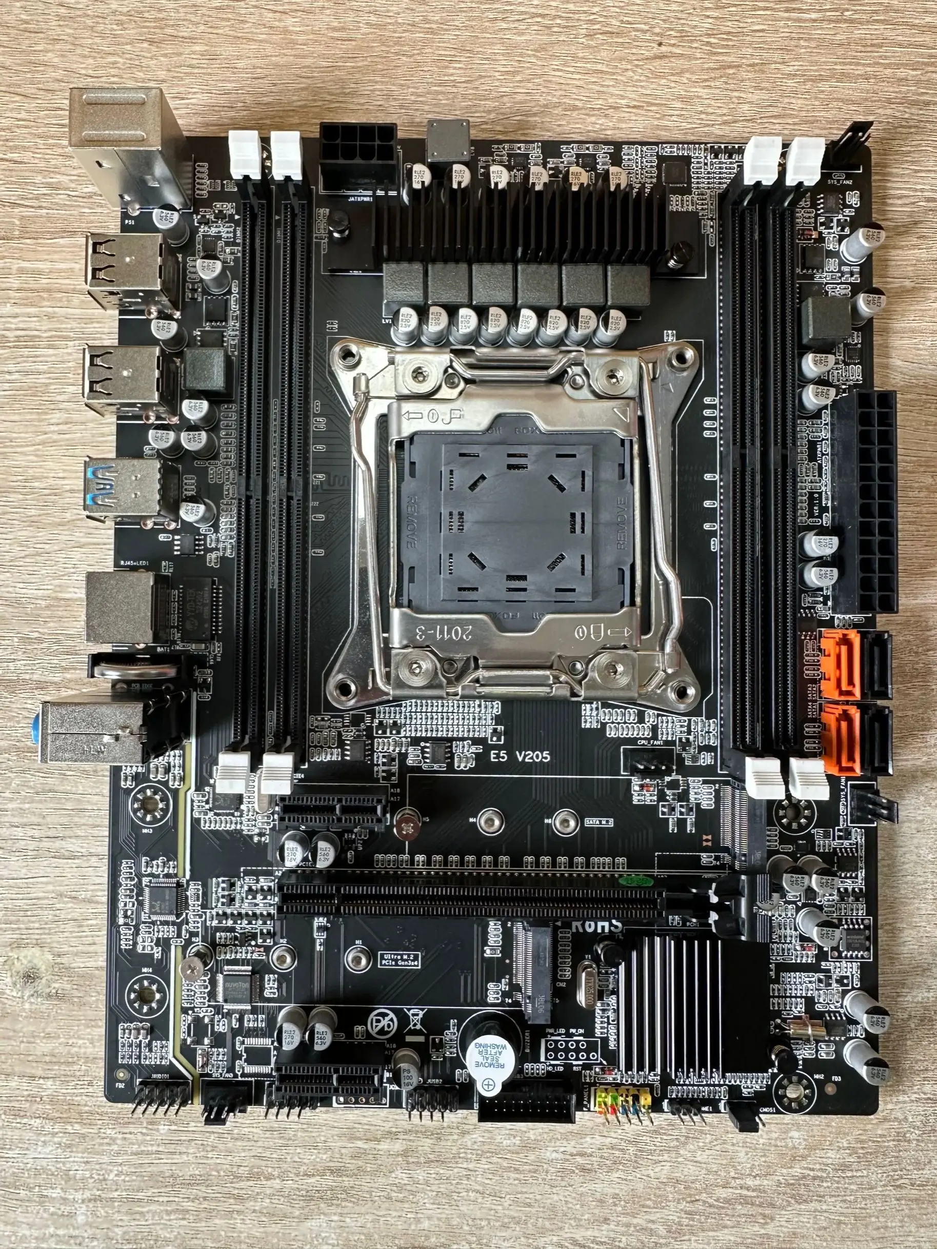 X99 xeon e5 2670 v3. Qd4 huananzhi x99установка вентилятора. E5 2660 v3. Atermiter d4 ddr4 с xeon e5 2670 v3. Intel xeon e5-2670 v3 lga2011-3, 12 x 2300 мгц.