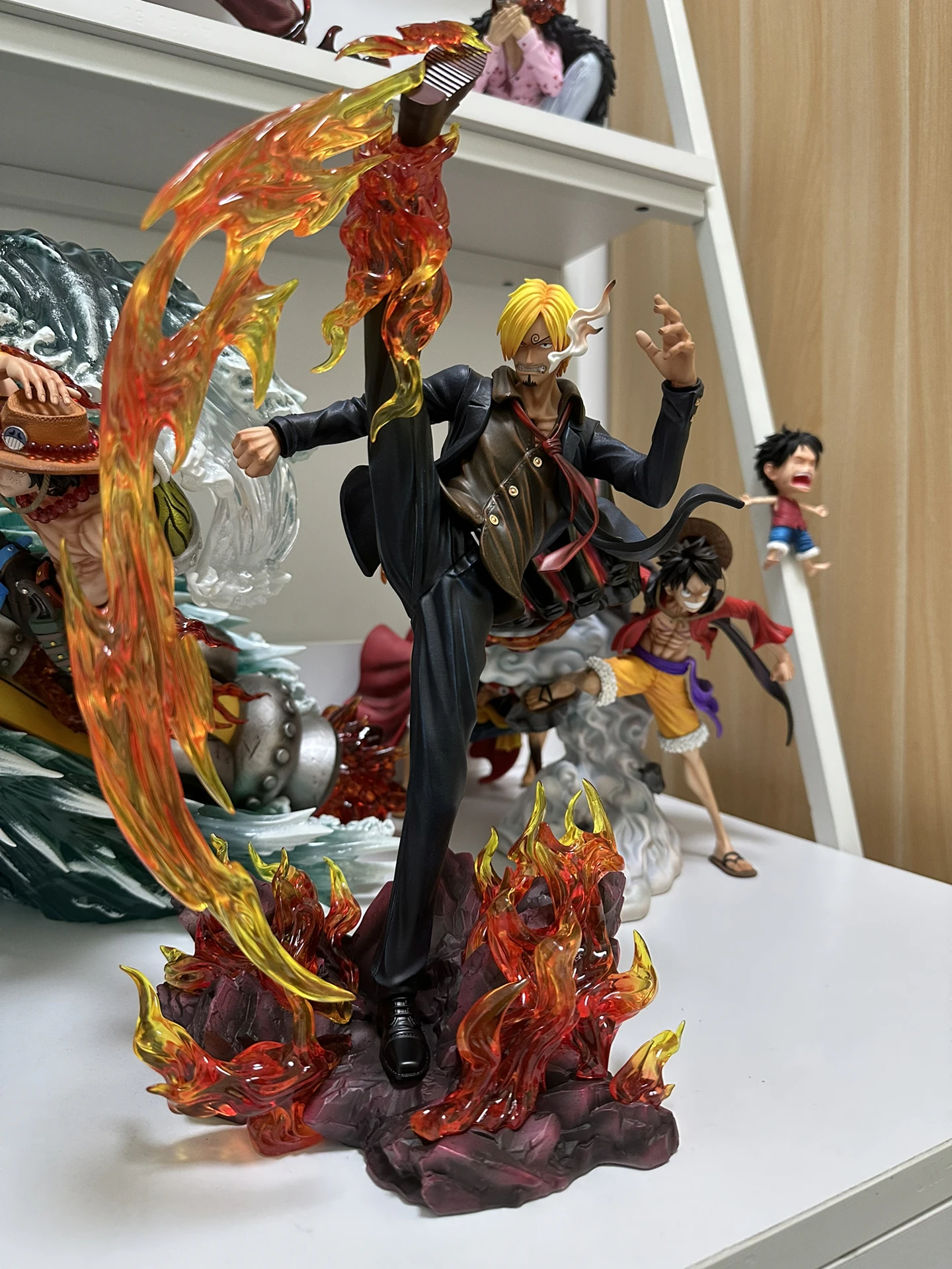 

30CM Anime One Piece Vinsmoke Sanji Sculpture Fire Battle GK Statue PVC Collectible Action Figures Model Doll Toys Kids Gift