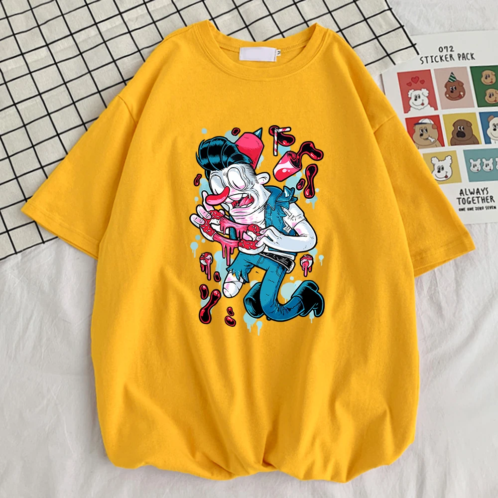 

Футболка мужская оверсайз с принтом ног сломанного человека и пончиков, стильная качественная тенниска с круглым вырезом, модная майка с ан...