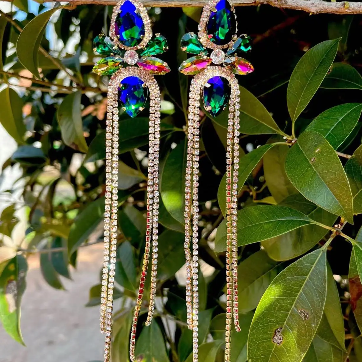 

Vintage Luxury Shiny Rhinestone Tassel Earrings For Woman