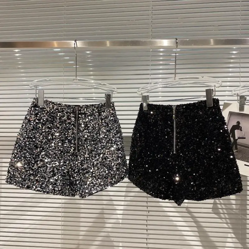 Female Straight Hot Pants 2023 Spring Summer New Women's Full Sequined Shiny Heavy Work Zipper Nightclub Socialite Short Shorts