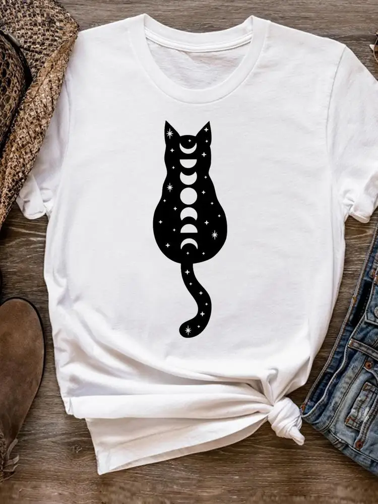 

Футболка женская с принтом Луны и коротким рукавом, базовая Модная рубашка с графическим принтом, летний тренд