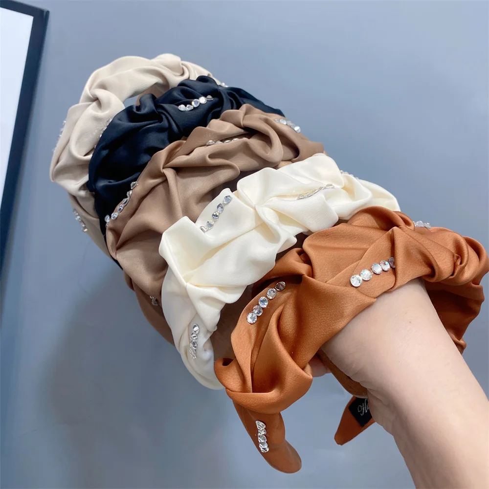 

Retro Wide Pearl Pleated Hairband Trendy Women Yoga Headband Hindbrain Bangs Makeup Hairband Headwear Hair Accessories For Girls