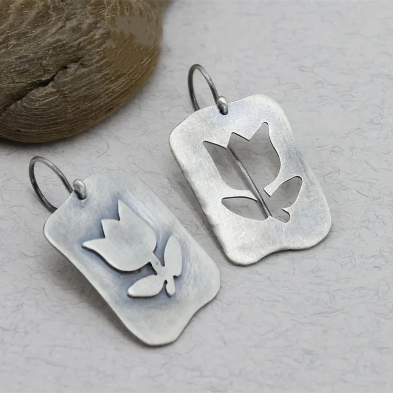 

Asymmetric Vintage Metal Craftsman Carved Flower Earrings Women's Hook Simple Drop Earrings