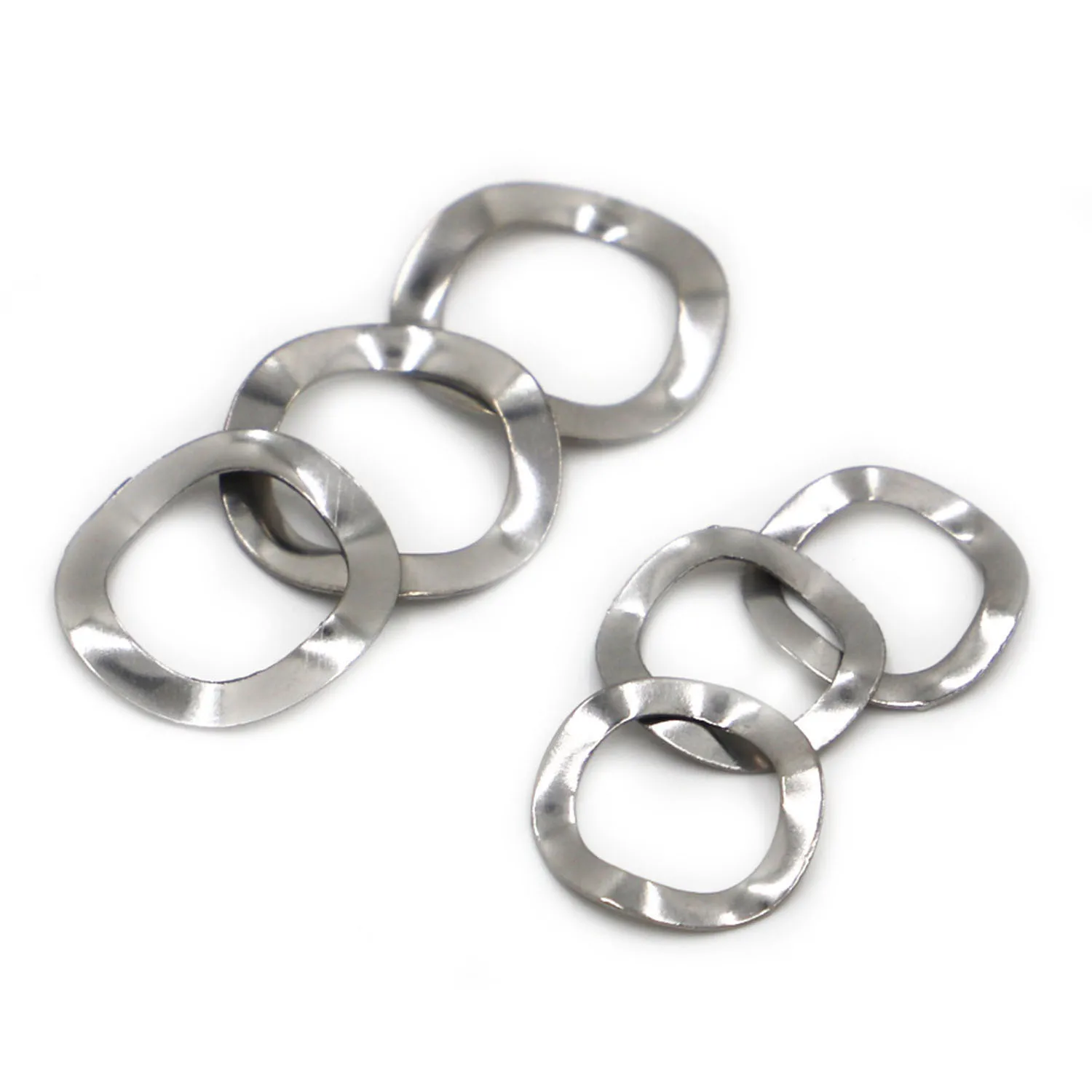

304 Stainless Steel Three Wave Washers Spring Washer M3 M4 M5 M6 M8 M10 M12 M14 M16 M19 M23 M25 M27 M31 M39 M41 M51