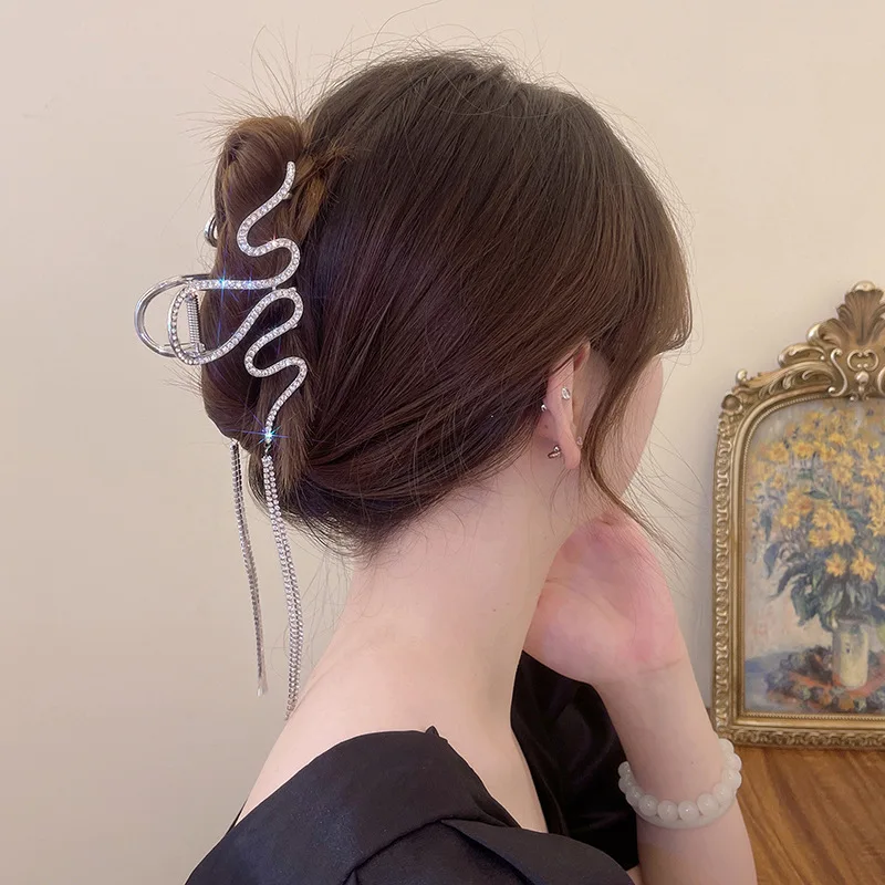 

Luxury Rhinestones Hair Pins Tassel Snake Plates Hair Claw Clips Hairpin Large Shark Clip Headdress Hair Accessories Women Tiara