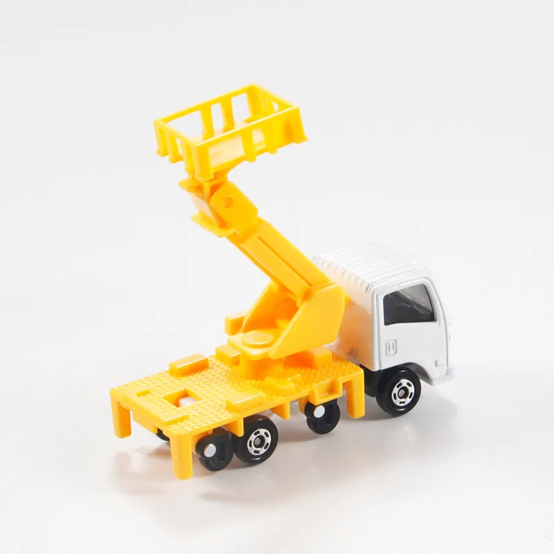 Фото Оригинальная модель TAKARA TOMY Tomica No.17 Isuzu ELF Road-rail Vehicle 1/?? Коллекционная модель из литого сплава с подвижной подвеской и шарнирной стрелой №4