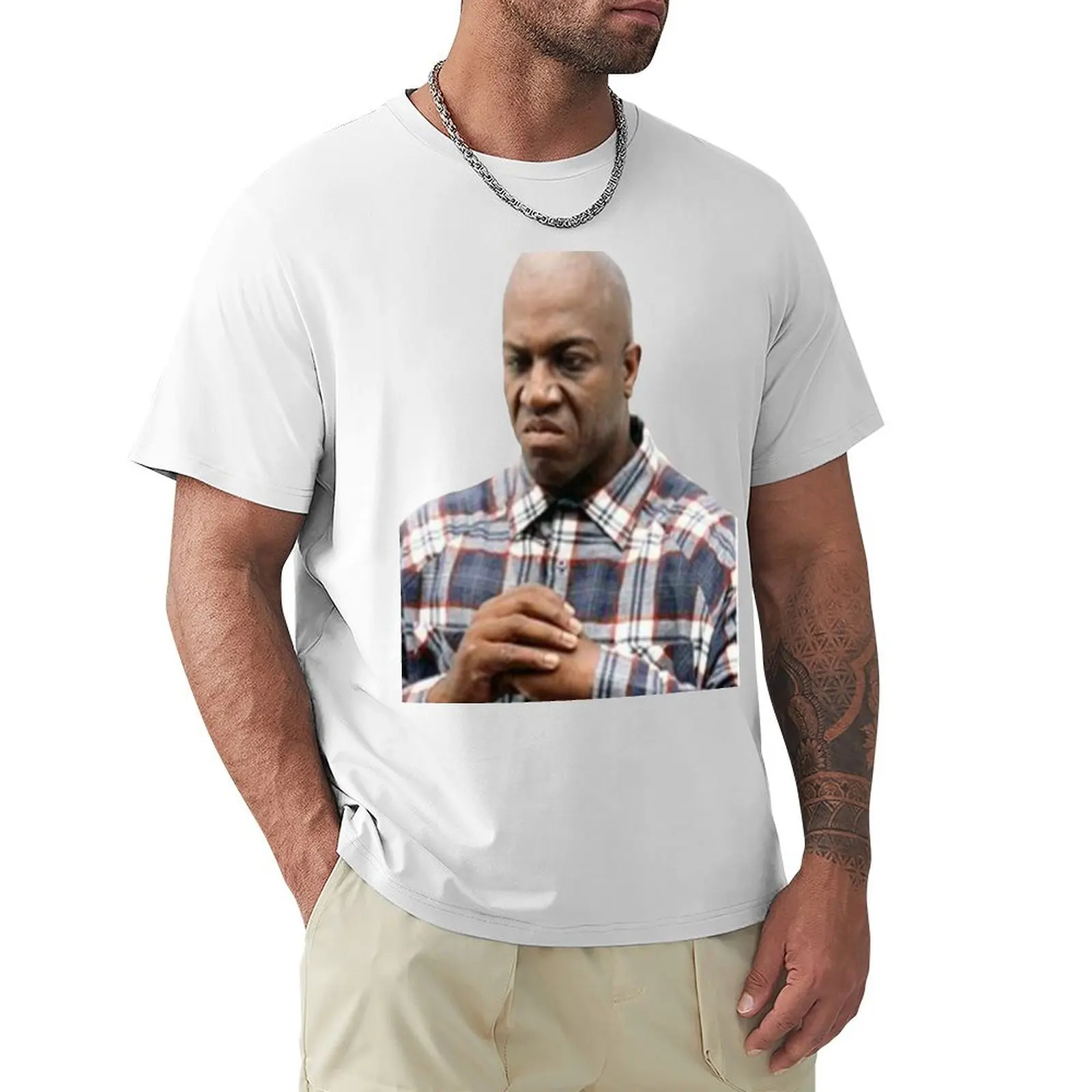 Футболка с графическим принтом для мужчин большие размеры