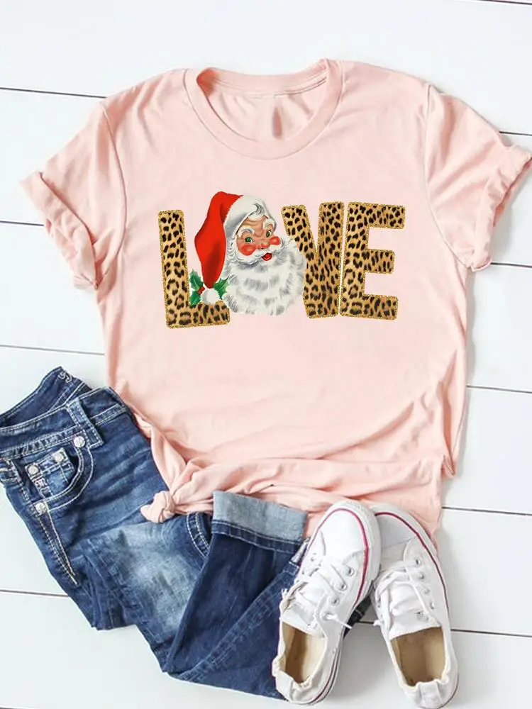 

Футболка женская с леопардовым принтом и надписью «Love»