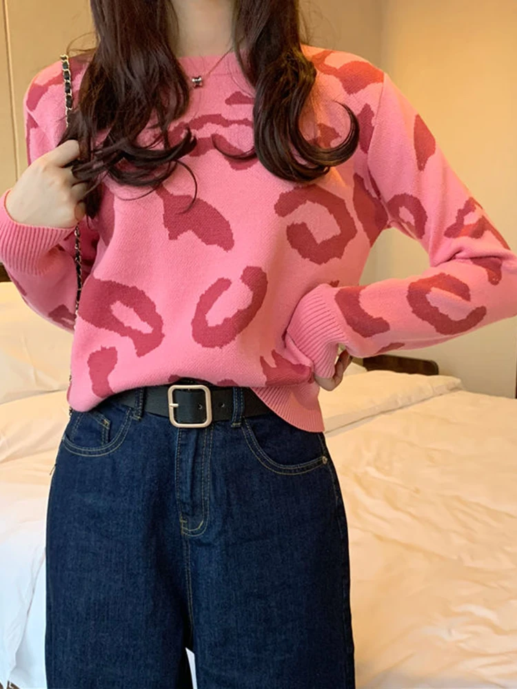 

Women Pink Leopard Knitted Sweater Autumn Winter Oversized Casual Cardigan Korean Style Animal Print Female Pullovers Suéteres