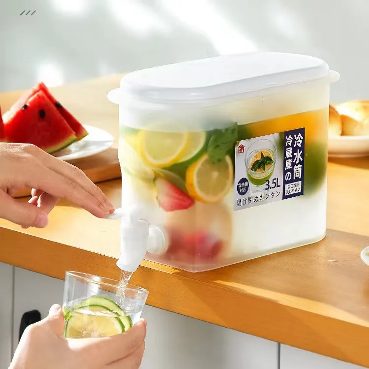 

Fruit Ice Teapot Tap With Water Large Refrigerator Capacity Home Cool Juice Plastic Kettle Drink Bucket Iced Dispenser Jug