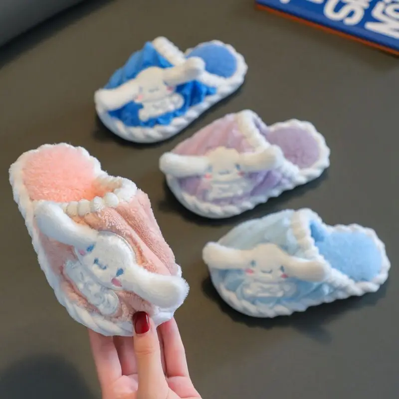 

New Cartoon Sanrios Winter Slippers Cinnamoroll Anime Surrounding Indoor Dormitory Home Non-Slip Student Girl Heart Cotton Shoes