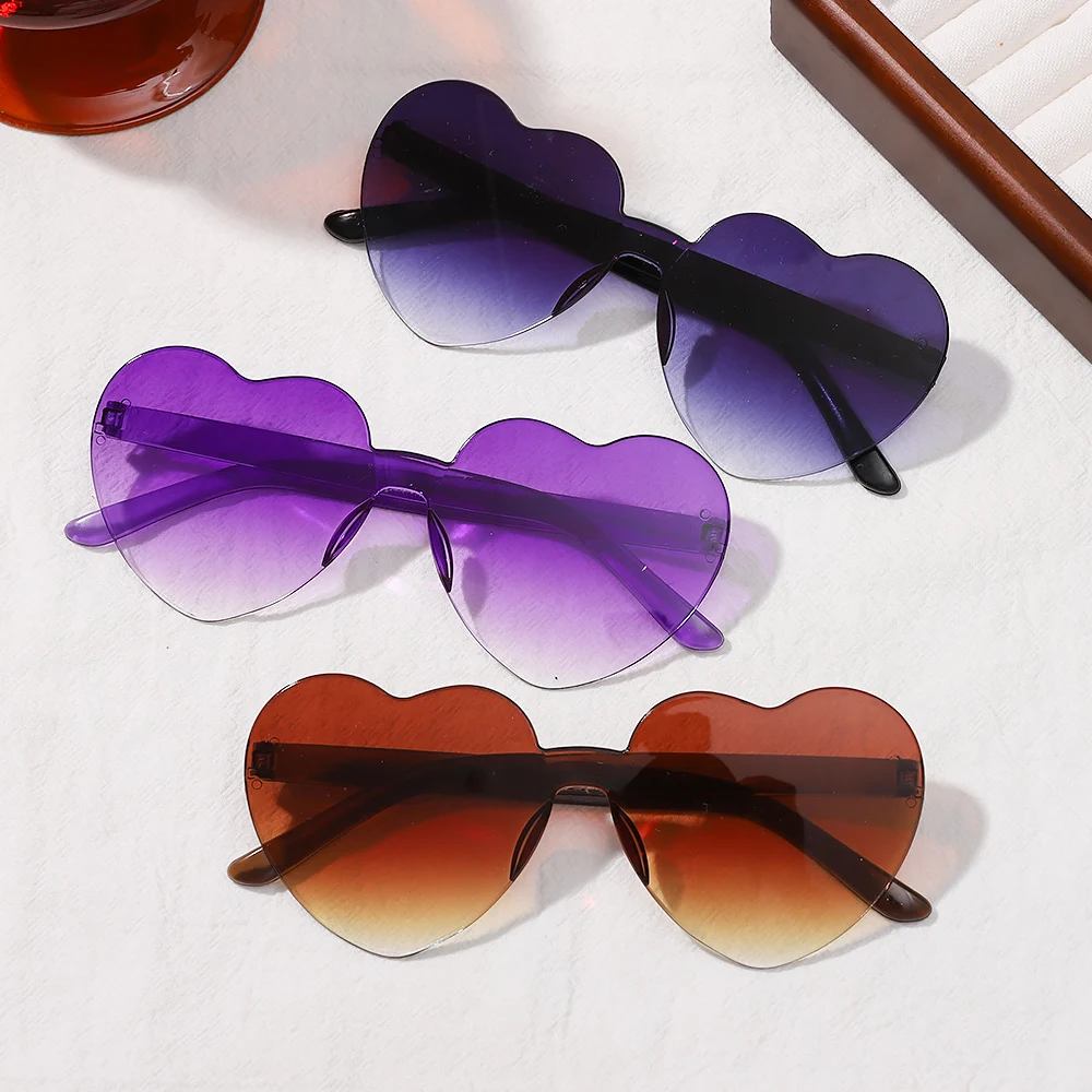 

2023 Women Fashion Gradient Colors Heart Shape Geometry Party Sunglasses Girls Vintage UV400 Colors Rimless Female Sun Glasses