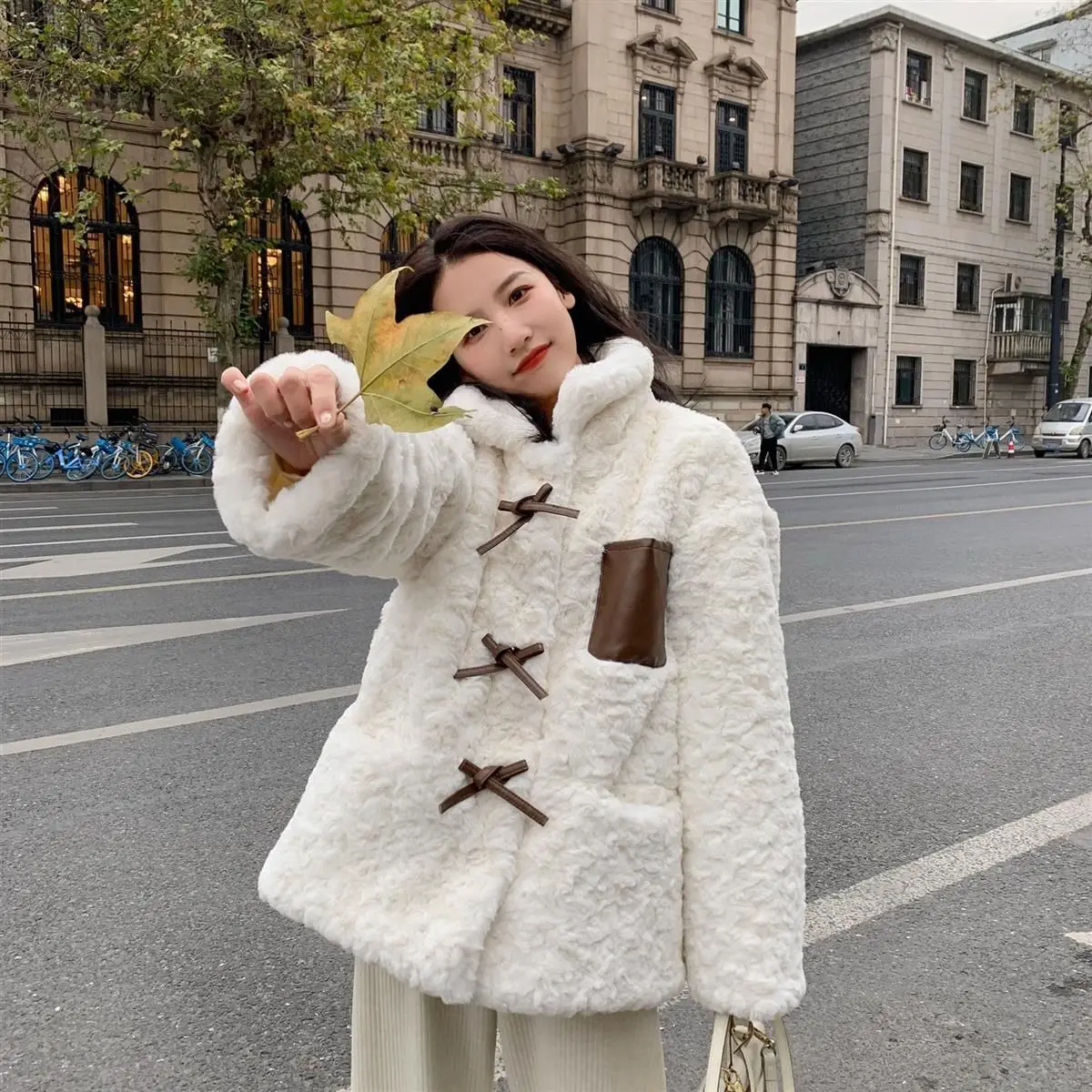 

2022 New Women's Artificial Fur Coat American High Waist Fashion Cardigan Long Sleeve Loose Artificial Rabbit Skin Coat Women